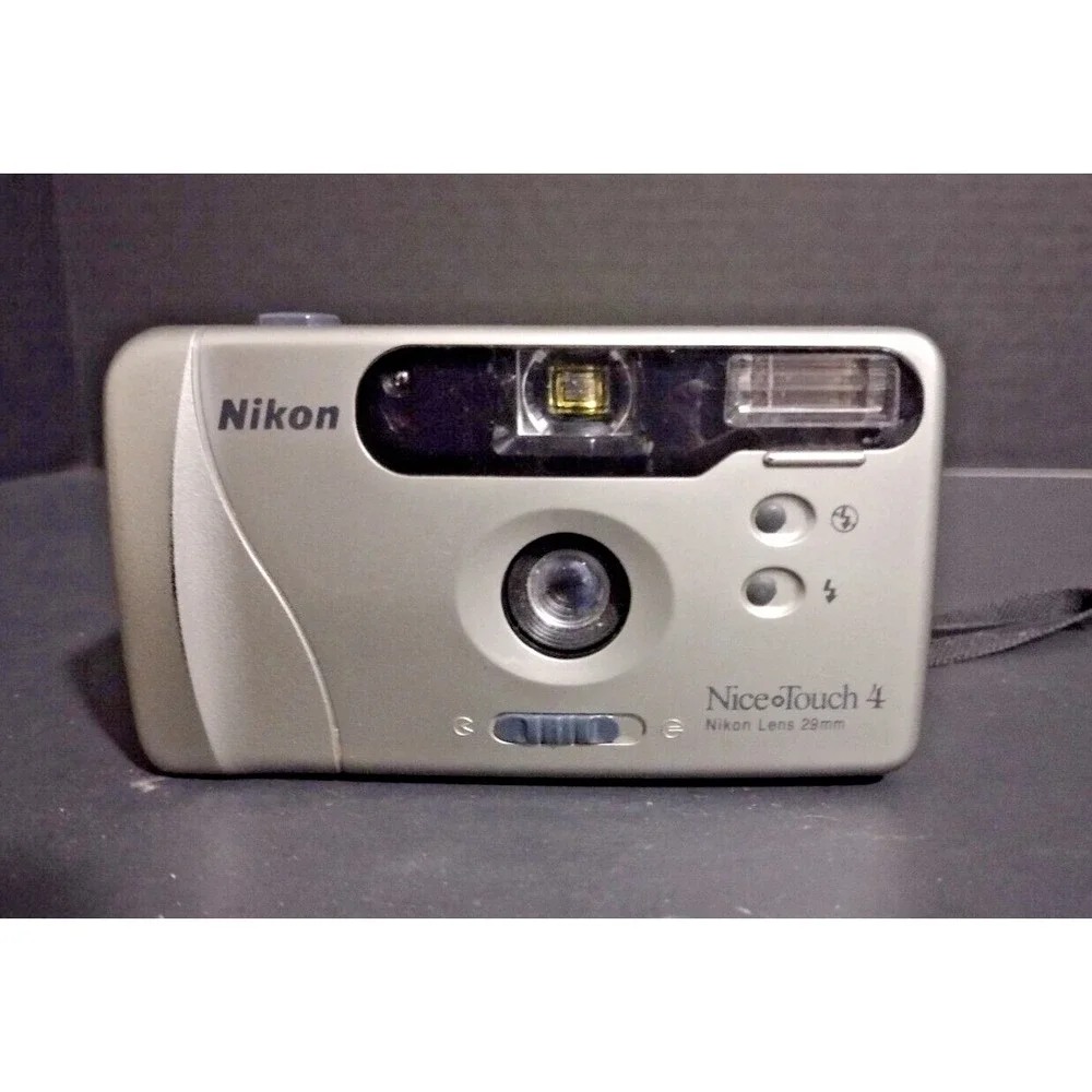 Nikon Nice Touch 4 Nikon Lens 29mm Point and Shoot Film‎ Camera tested/works